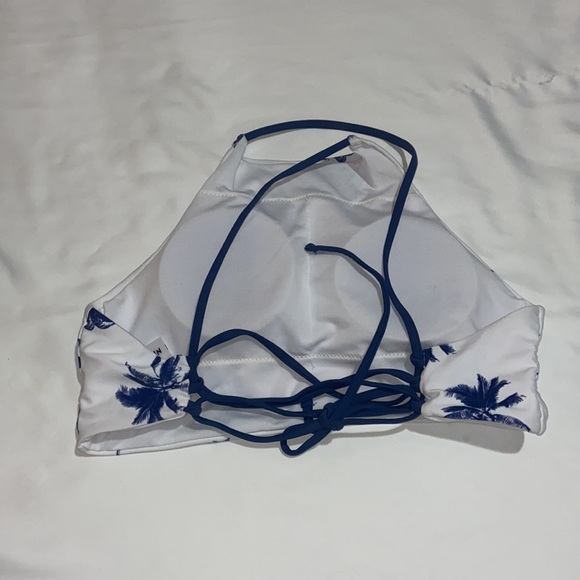 Bathing suit - Picture 2 of 2